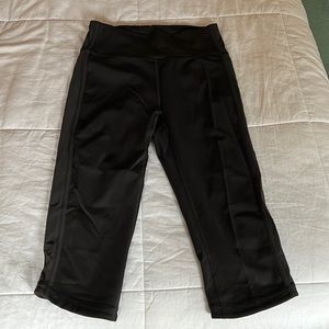 Lululemon squat crops 17”